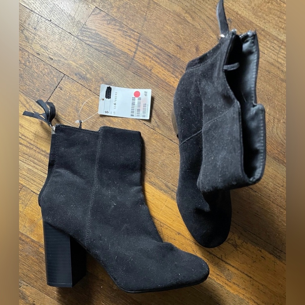 NWT H&M Heeled Black Boots Size 6